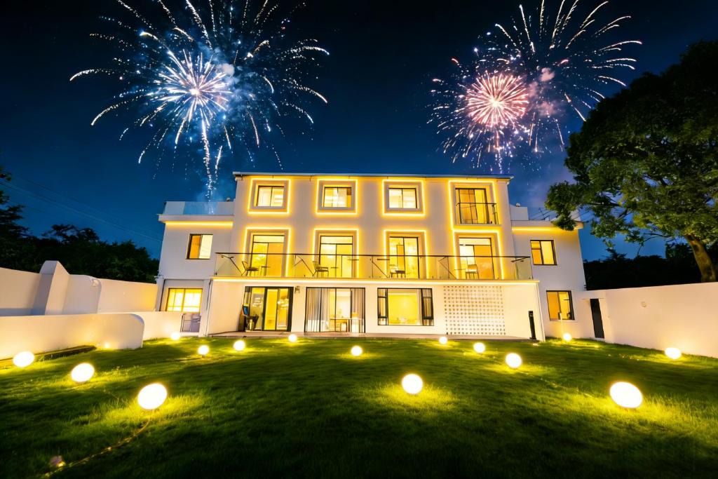 Pudong Hotel | 上海觅应咪乐露营花园酒店迪士尼乐园店