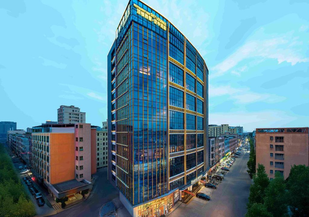 Qishi Hotel | 东莞企石康门紫酒店