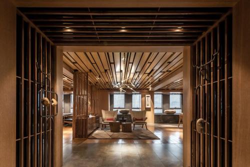 Chongqing Hotel | 两江万励OneJasper空中江景酒店