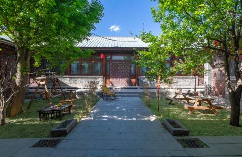 Badalingzhen House | 北京一念私汤四合院民宿