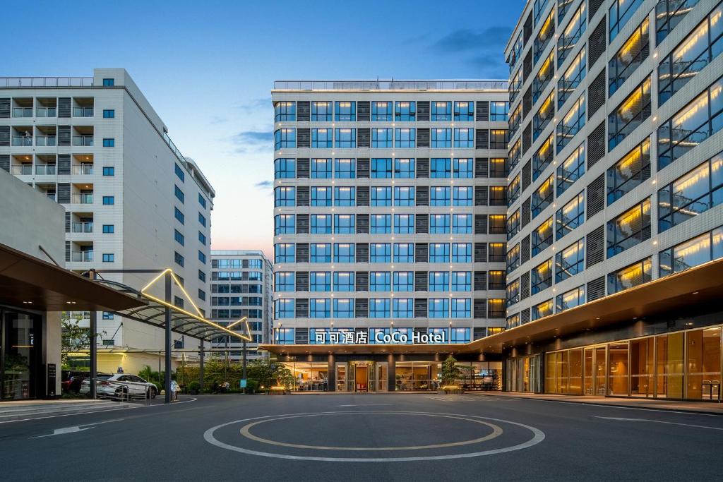 Huadu Hotel | 广州白云国际机场可可酒店CoCoHotel T2航站楼店 提供机场免费班车和交易会班车服务
