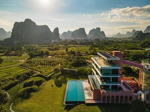 Ten Mile Gallery Hotel | 桂林阳朔良宿 LS Hotel Liangsu Yangshuo