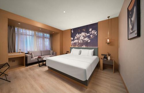 Guanshanhu District Hotel | 白玉兰商务酒店贵阳观山湖会展城市政府店