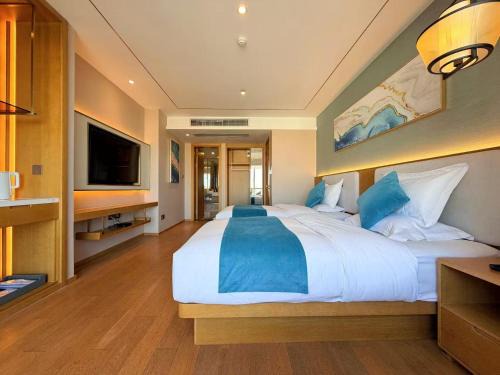 Weining Yi Hui and Miao Autonomous County Hotel | 贵州草海蓝湾酒店管理有限公司