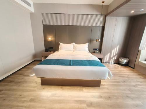 Shijiazhuang Hotel | 途客酒店平山柏坡东路中山世纪广场旗舰店