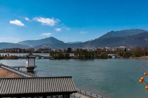 Gucheng District Hotel | 闲云溪月雪山湖景花园酒店 Xianyun Xiyue Garden Boutique Lijiang一Embrace Lake Snow View Grace Ease
