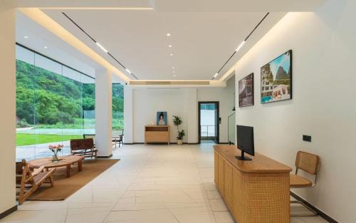 Yangshuo Hotel | 阳朔与山酒店