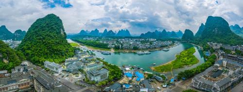 Yangshuo Hotel | 阳朔碧莲江景大酒店