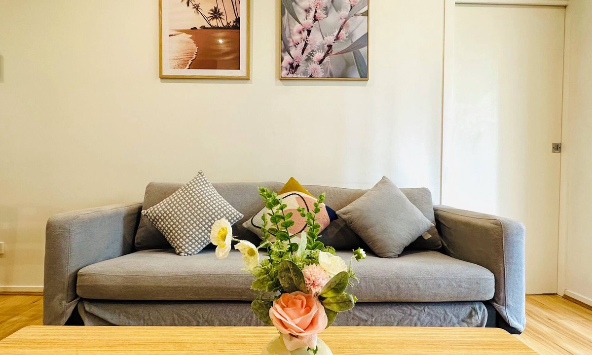 Wentworth Point Apartment | 2 Bedroom Apartment close to Olympic Park. Enjoy Waterfront Living