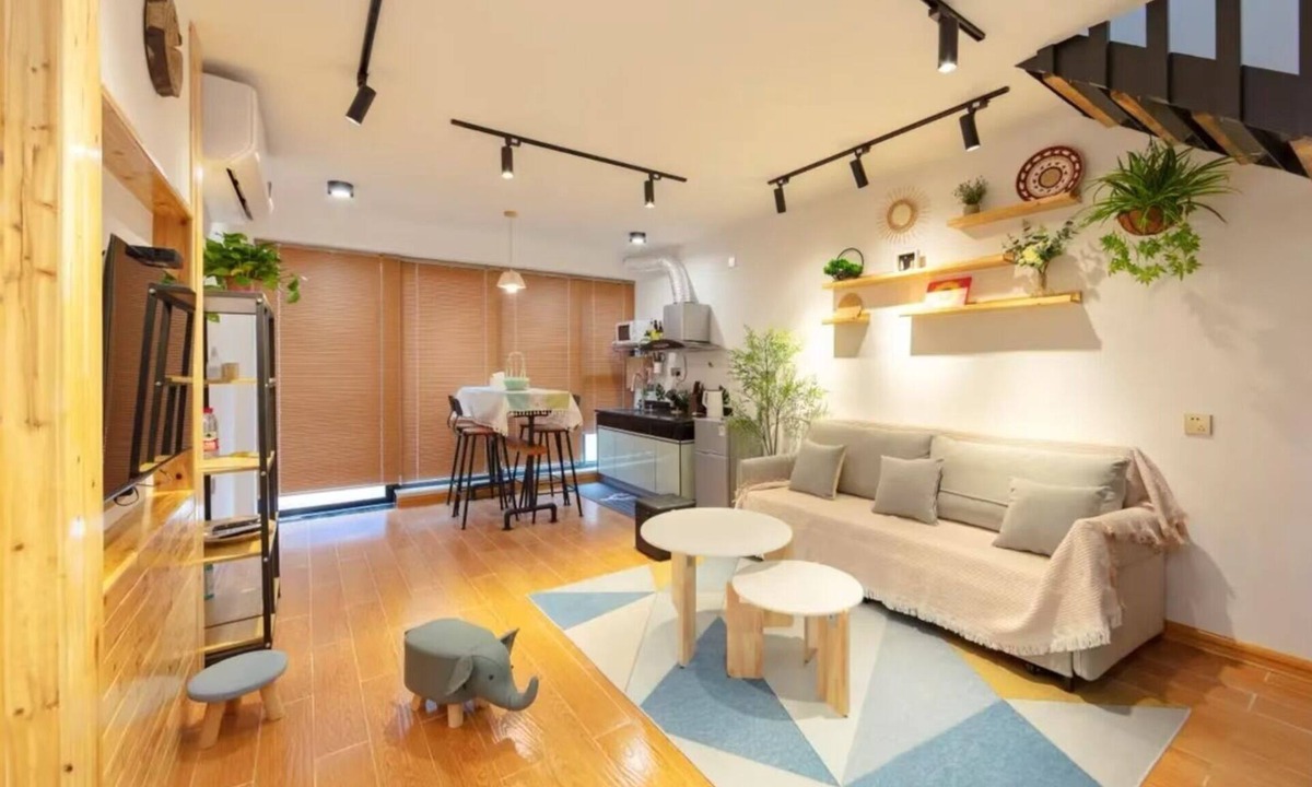 Yongding Apartment | 2-bedroom cozy apartment in awesome Zhangjiajie with cool/heated AC
