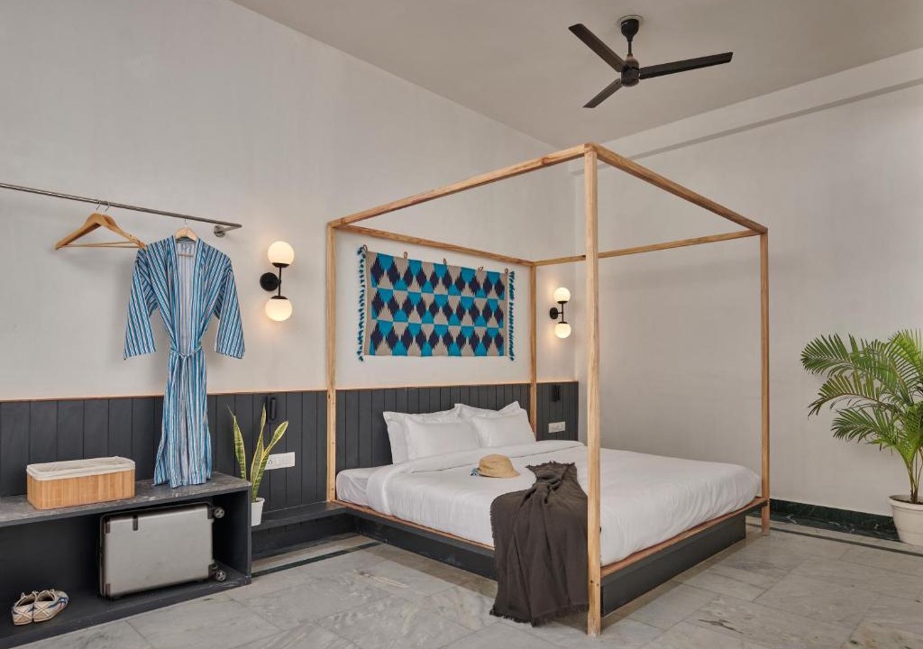 Varanasi Apartment | 2 Bedroom Luxury Apartment - 20mins from Airport With Complimentary Evening Boat Ride Tour