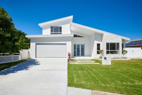 Harrington House | 2 Ulmarra