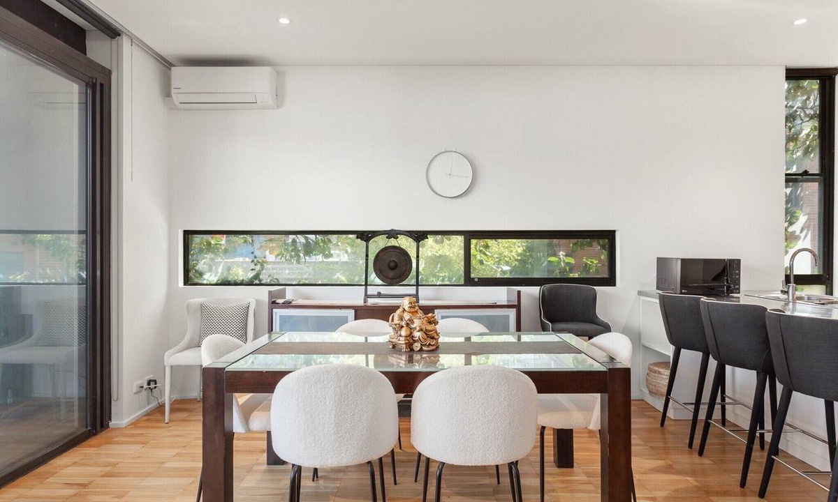 Darlinghurst Apartment | 3-Bedroom Home in the Heart of Darlinghurst