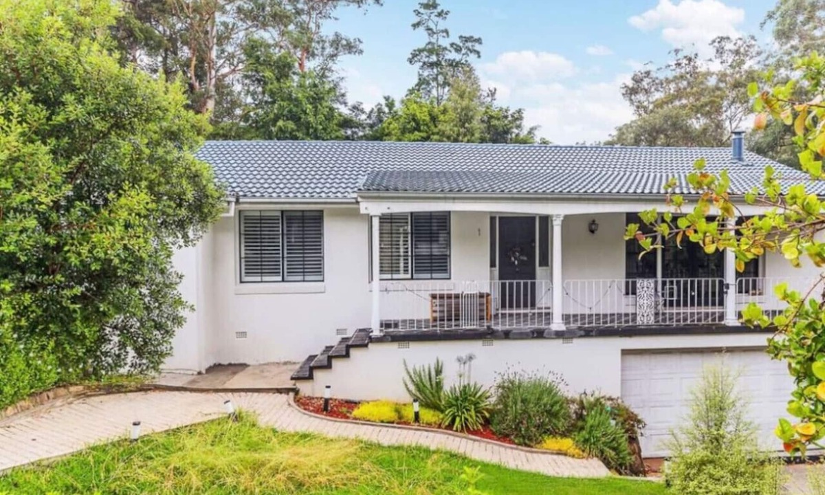 Castle Hill House | 4BR Castle Hill Home | Garage | Near Mall & Park