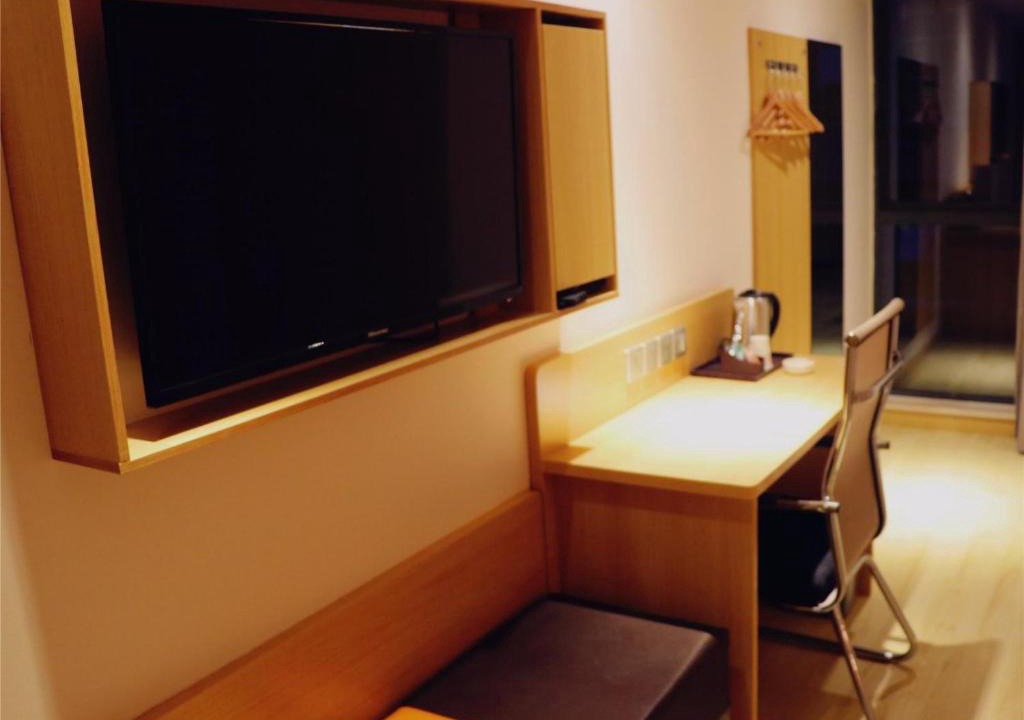 Chenghua Hotel | 7Days Premium Chengdu East Railway Station Subway Station Branch
