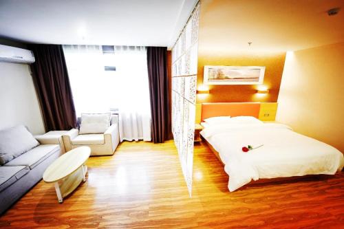 Tongliang District Hotel | 7Days Premium Chongqing Tongliang District Government Pedestrian Street Branch
