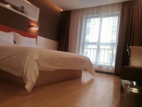 Yongdeng County Hotel | 7Days Premium Lanzhou New District Airport Branch