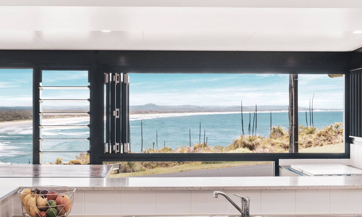 South Evans Head House | 95 Ocean Drive - Panoramic Ocean Views Over The Pacific