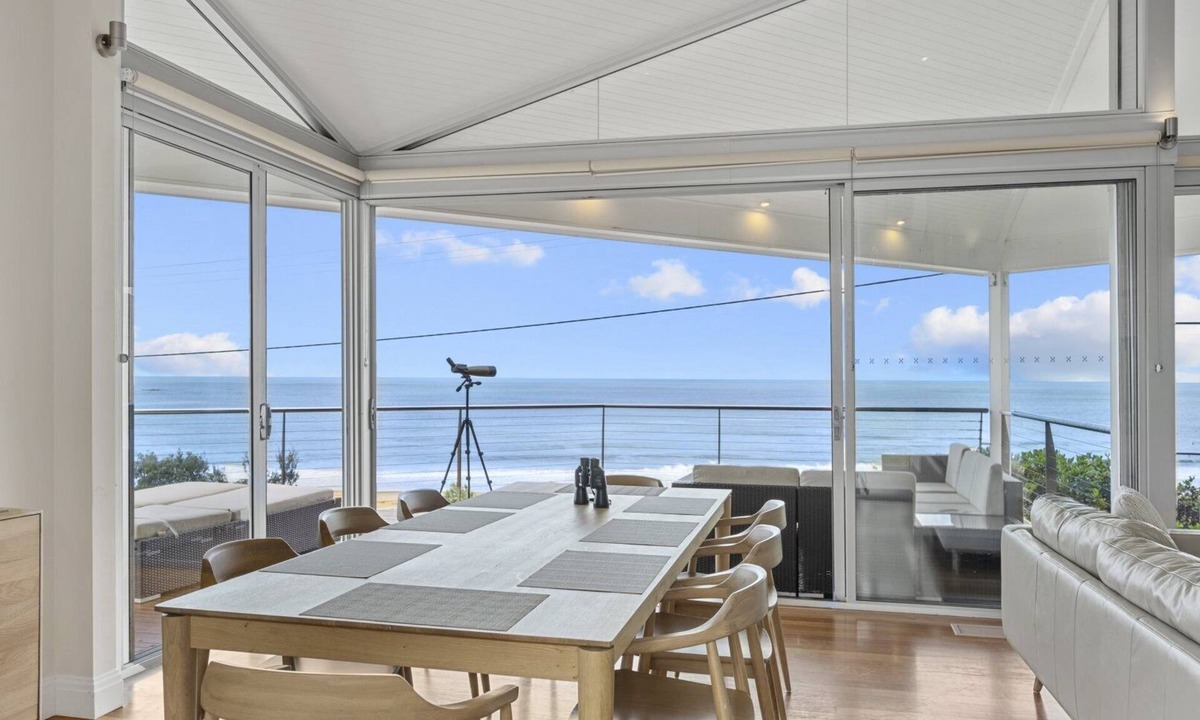 Killcare House | A Beachside Getaway 8 by HolidayCo.