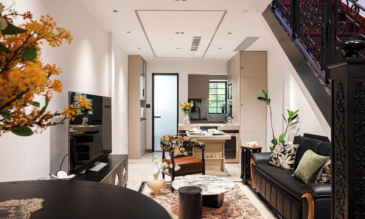Huaihai Road Commercial Area Hotel | A detached old Shanghai villa