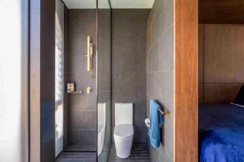 Pyrmont Apartment | A Stylish Studio - TINY ROOM in Pyrmont