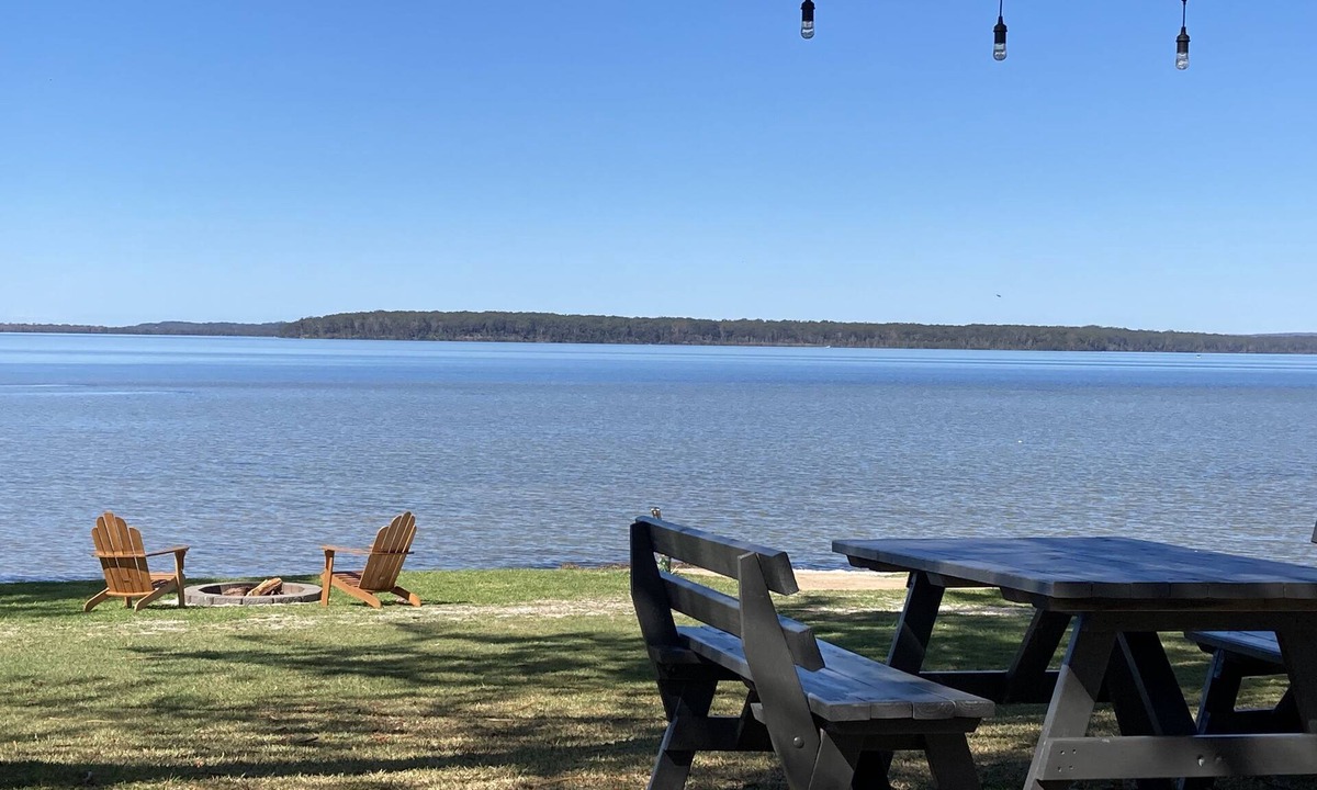 St. Georges Basin House | Absolute Waterfront Accomodation!