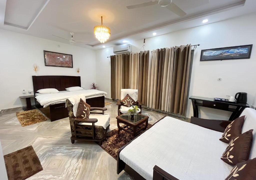 Taj Ganj Bed & Breakfast | Alibaba’s Indiana Homestay