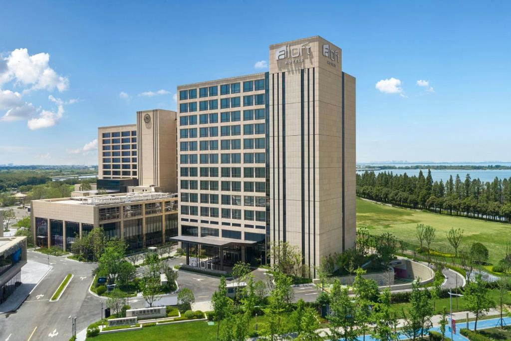 Kunshan Hotel | Aloft by Marriott Kunshan Dianshan Lake