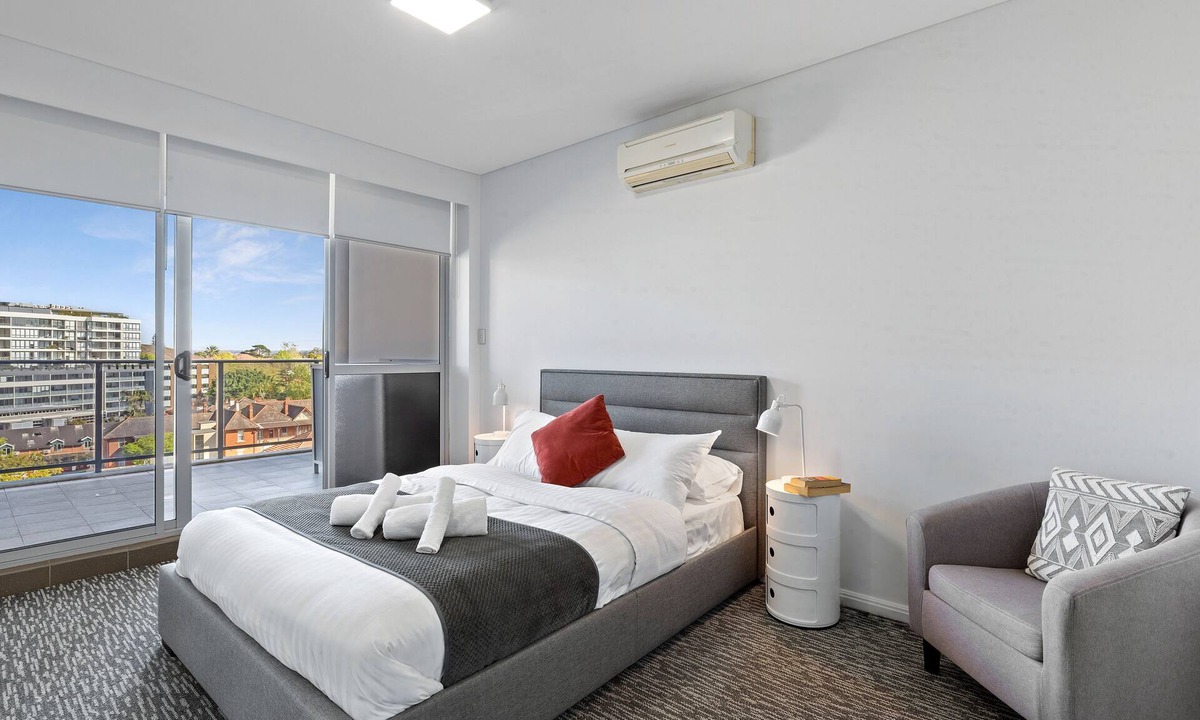 North Sydney Apartment | Astra Apartments Miller Street