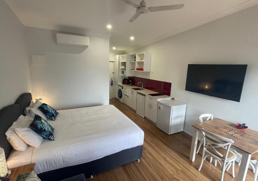 Atherton Hotel | Atherton Motel