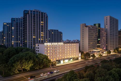 Downtown Hangzhou Hotel | Atour Hotel Hangzhou Wenhui Road West Lake Cultural Plaza
