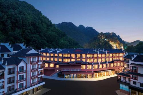 Fenghuang Hotel | Atour Hotel Hongqiao Fenghuang Ancient City