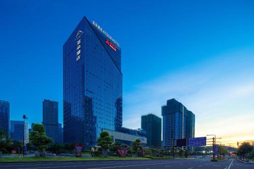 Liangqing District Hotel | Atour Hotel Nanning Wuxiang Headquarter Base