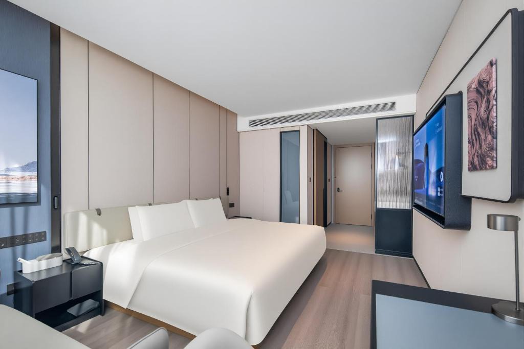 Bao'an Hotel | Atour Hotel Shenzhen Baoan Liutang Subway Station