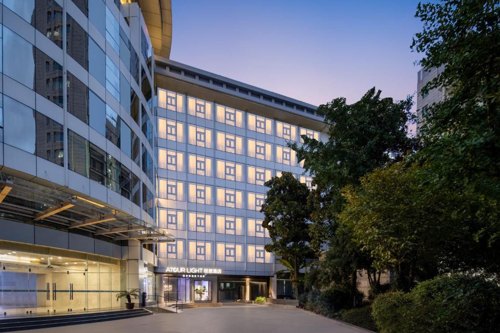 Downtown Hangzhou Hotel | Atour Light Hotel Hangzhou West Lake Wulin Plaza North Huancheng Road