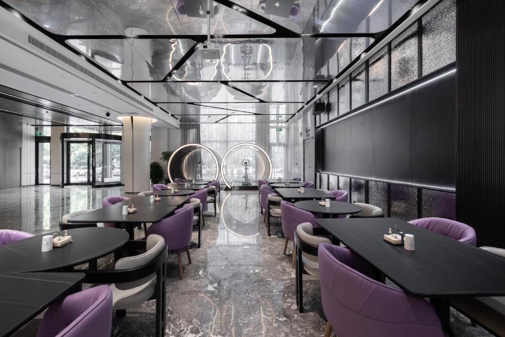 Bijiashan Subdistrict Hotel | Atour Light Hotel Hefei Government Affairs Swan Lake