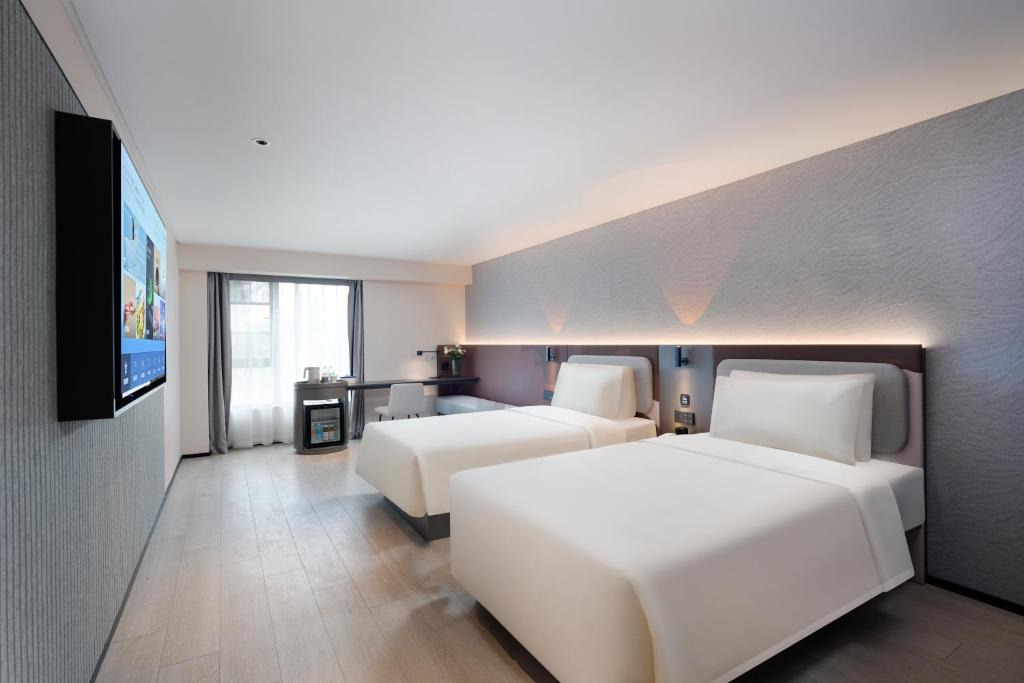Jiangning Hotel | Atour Light Hotel Nanjing Chengxin Avenue Subway Station