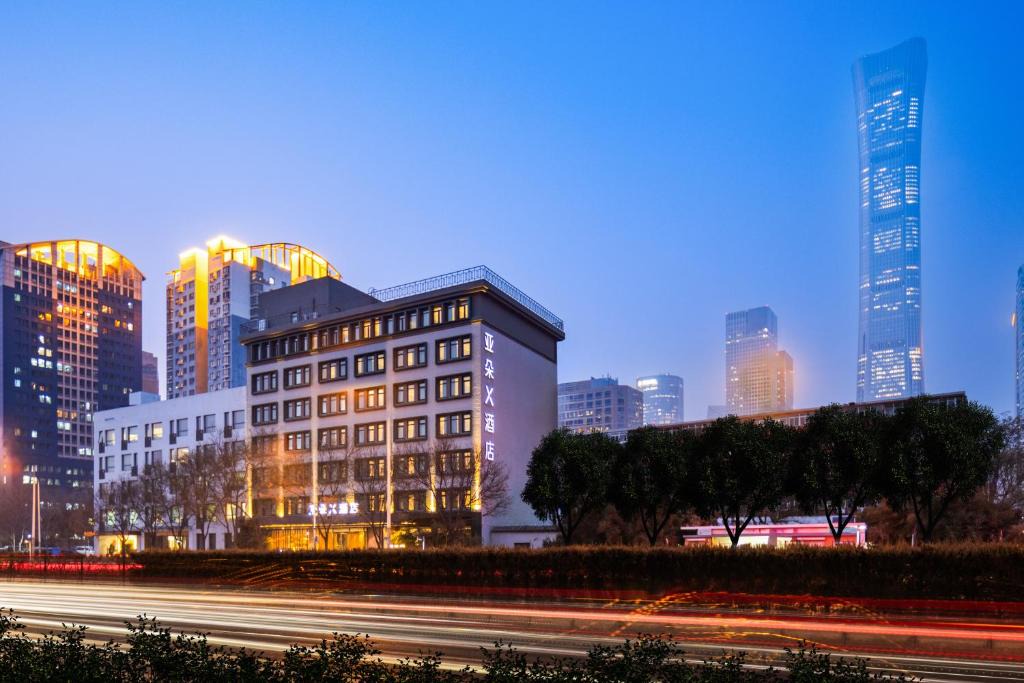Jianwai Street Hotel | Atour X Hotel Beijing CBD International Trade Bridge