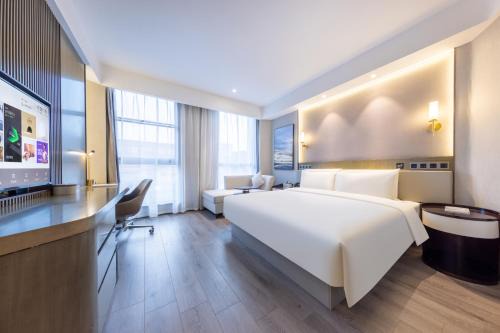 Pukou Hotel | Atour X Hotel Nanjing Jiangbei International Health City