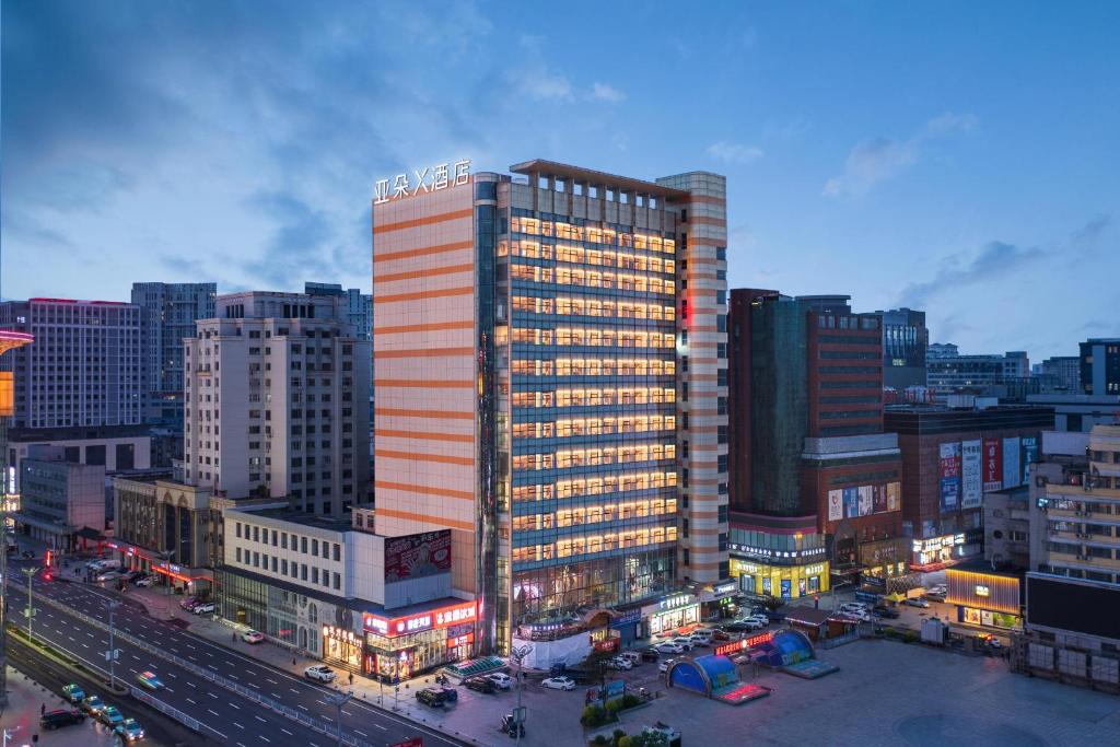 Yanji Hotel | Atour X Hotel Yanji Department Store West Market