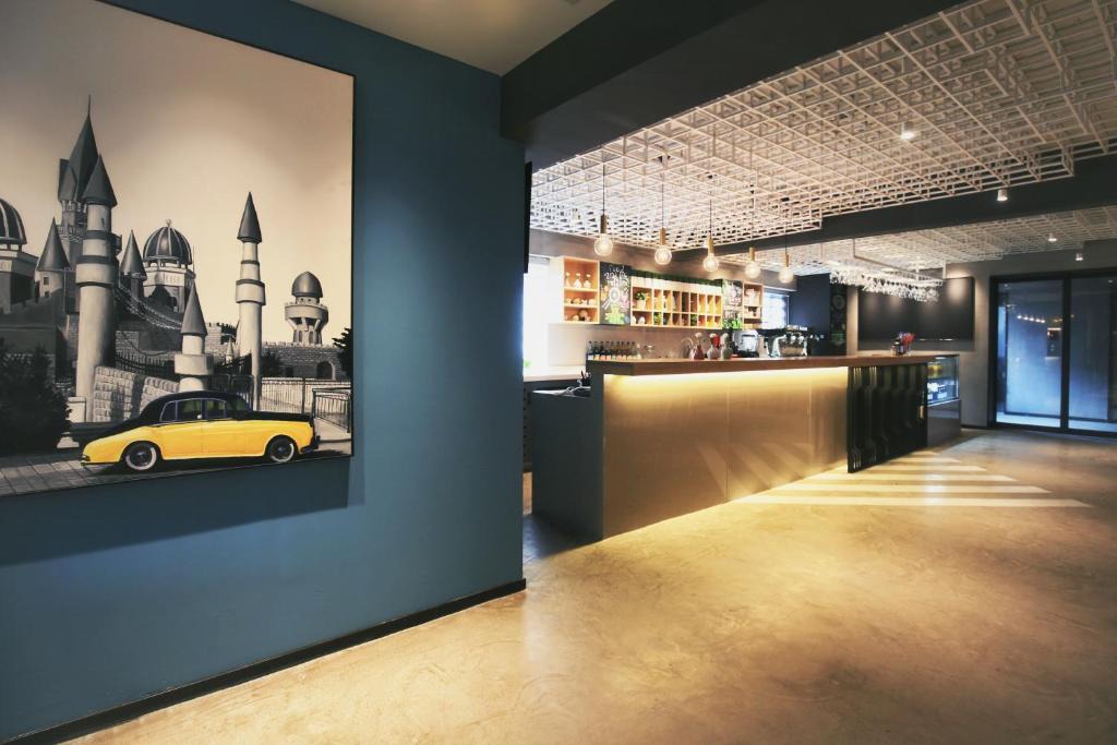 Chang'an District Hotel | Atourlight Hotel Xi'an University City Store