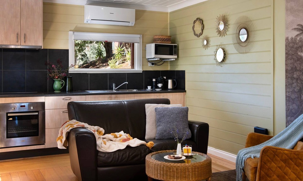 Elevated Plains House | Avalon indoor and outdoor spa