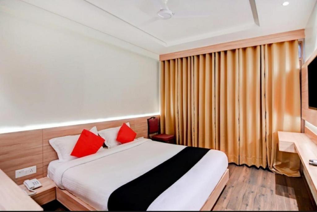 Vrindavan Hotel | Avexia Kahna Residency