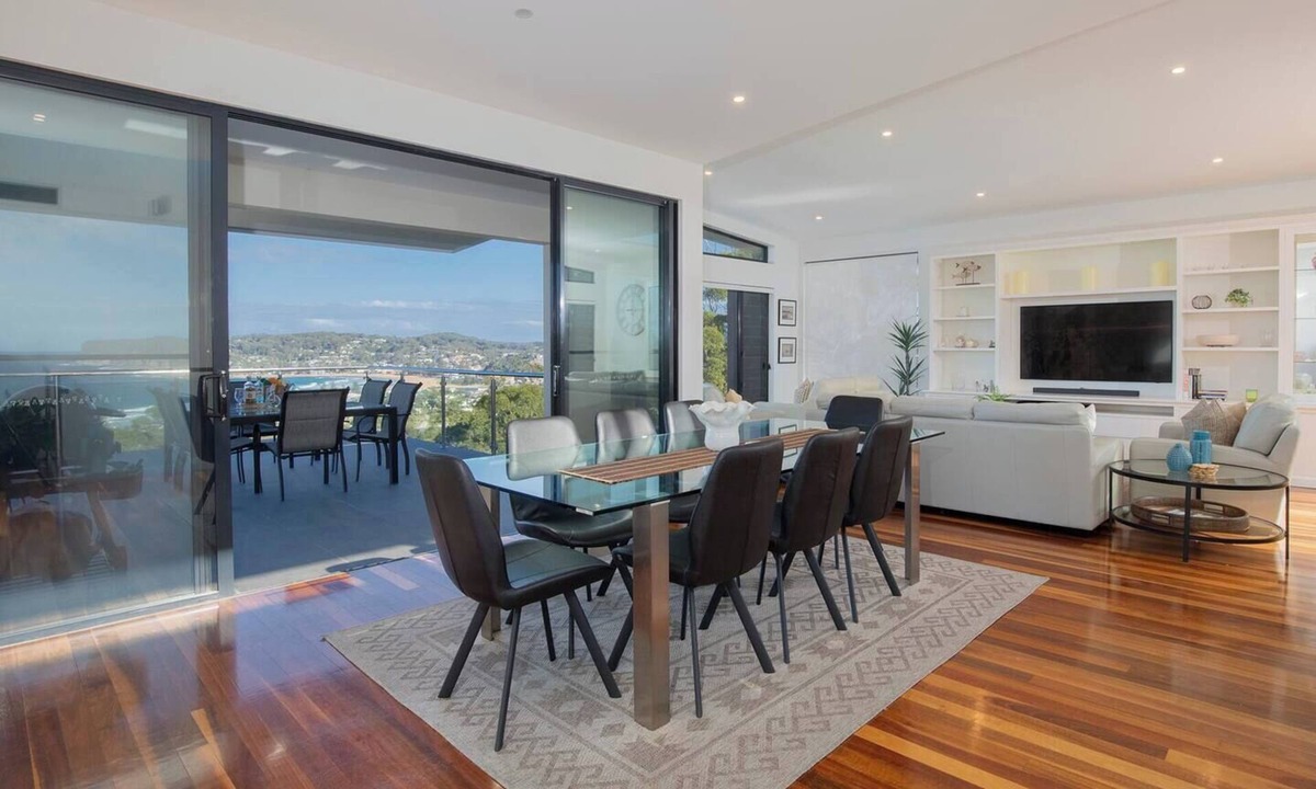 North Avoca House | Avoca Infinity Expansive Haven with Ocean Panorama