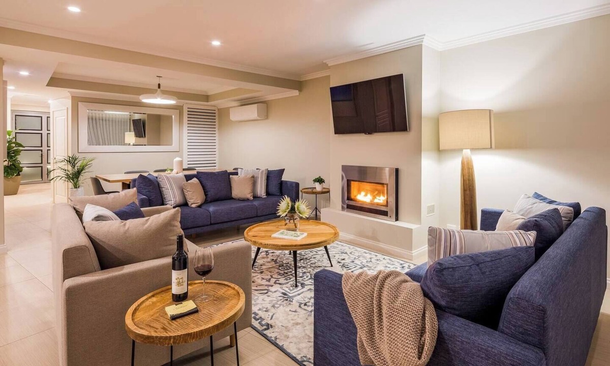 Marybrook House | Azure Beachside Resort Escape for Groups