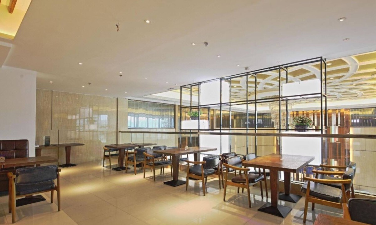 Panyu Hotel | Azure view Elegant Hotel Guangzhou South Railway Station Branch - Free Shuttle Bus to Guangzhou South Railway Station & Free Deliver Service to Canton Fair Complex During Canton Fair Period