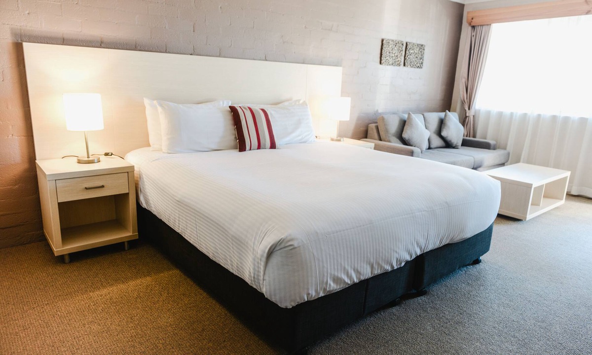 Bomaderry Hotel | Balan Village Motel