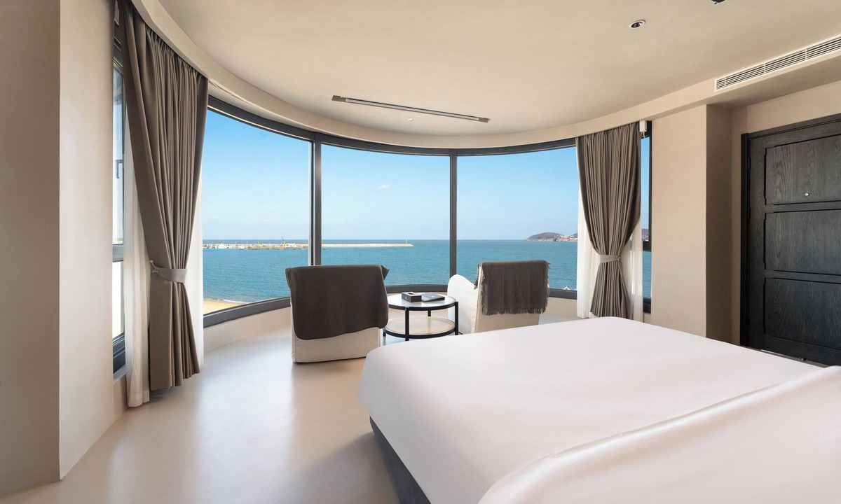 Weihai Hotel | Bay Four Seasons Castle Hotel