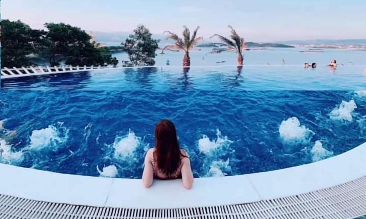 Bai Chay Villa | BBQ Villa & Hostel Ha Long