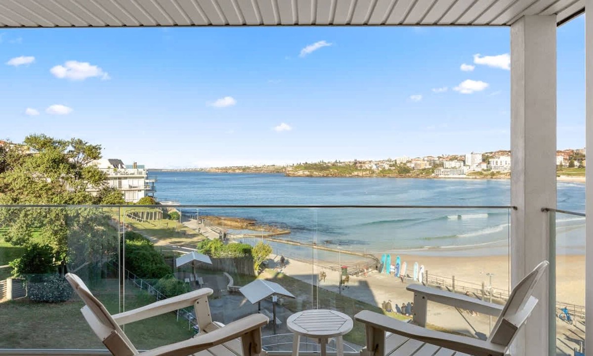 North Bondi Apartment | Beachfront Luxury 3 Beds With Ocean View Balcony